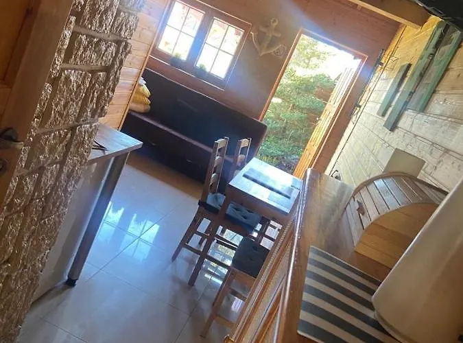 Lodge Drewniane Caloroczne *